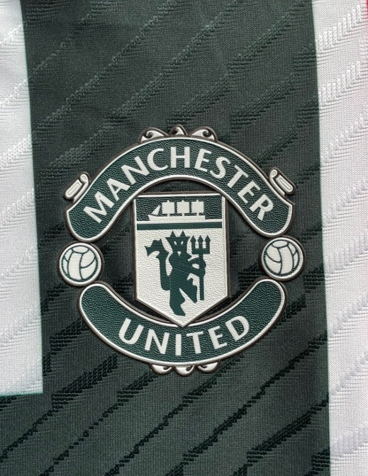 Manchester United 2023/24 - Away